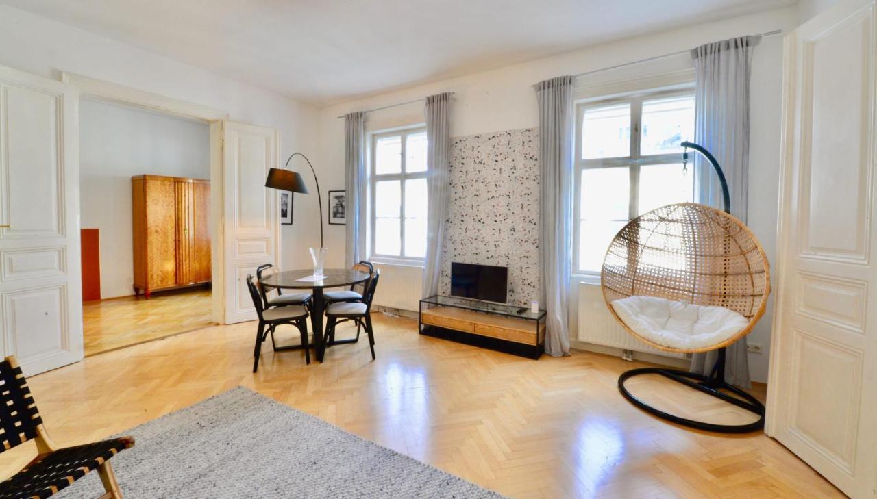 Beautiful Flat Next To Karlskirche Vienne Extérieur photo